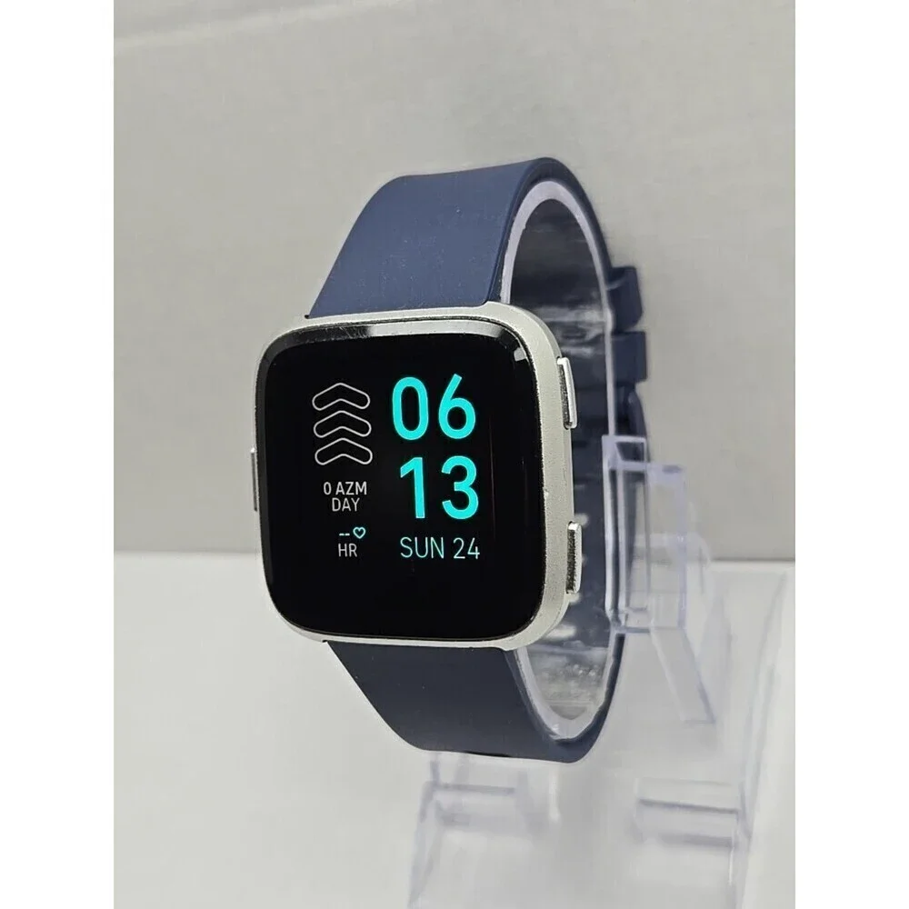 Fitbit Versa FB504 Smartwatch Silver Activity Tracker Tested Working No Charger